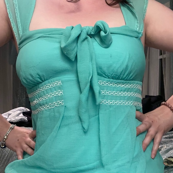 Very Cute Lolita Turquoise Top - Picture 6 of 6